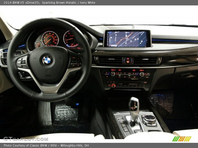 Dashboard of 2014 X5 xDrive35i