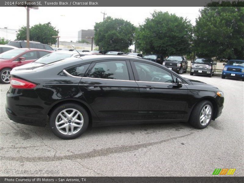 Tuxedo Black / Charcoal Black 2014 Ford Fusion SE