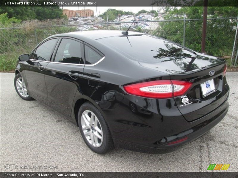 Tuxedo Black / Charcoal Black 2014 Ford Fusion SE