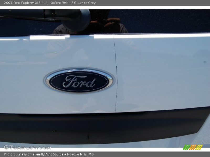 Oxford White / Graphite Grey 2003 Ford Explorer XLS 4x4