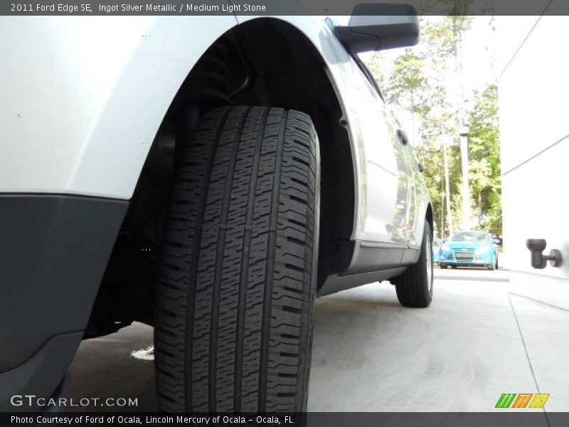 Ingot Silver Metallic / Medium Light Stone 2011 Ford Edge SE