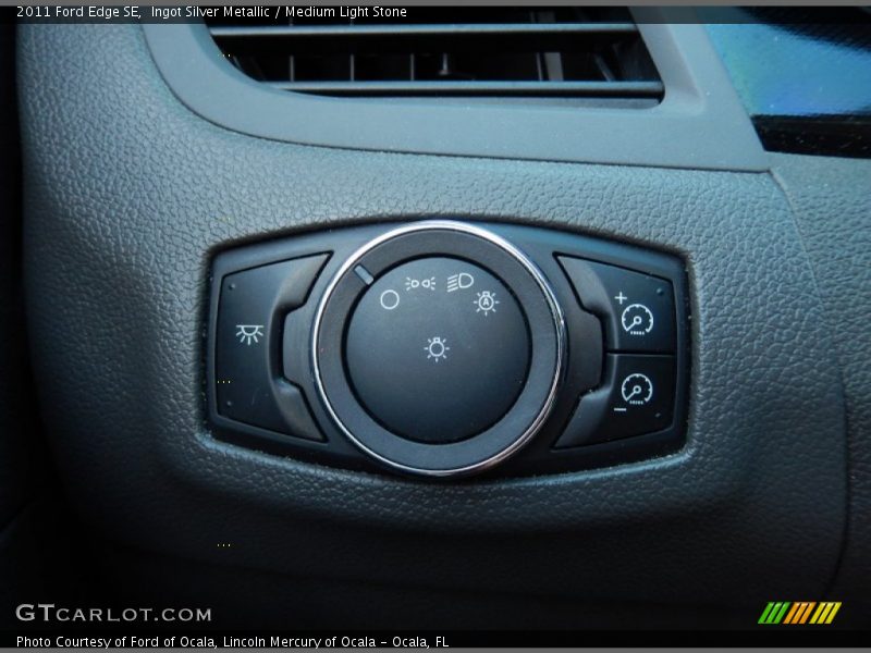 Ingot Silver Metallic / Medium Light Stone 2011 Ford Edge SE