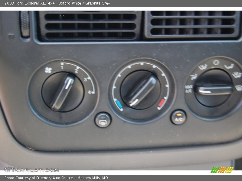 Oxford White / Graphite Grey 2003 Ford Explorer XLS 4x4