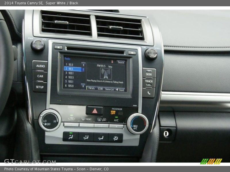 Super White / Black 2014 Toyota Camry SE