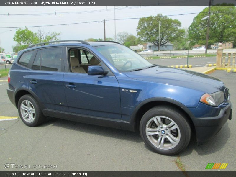 Front 3/4 View of 2004 X3 3.0i