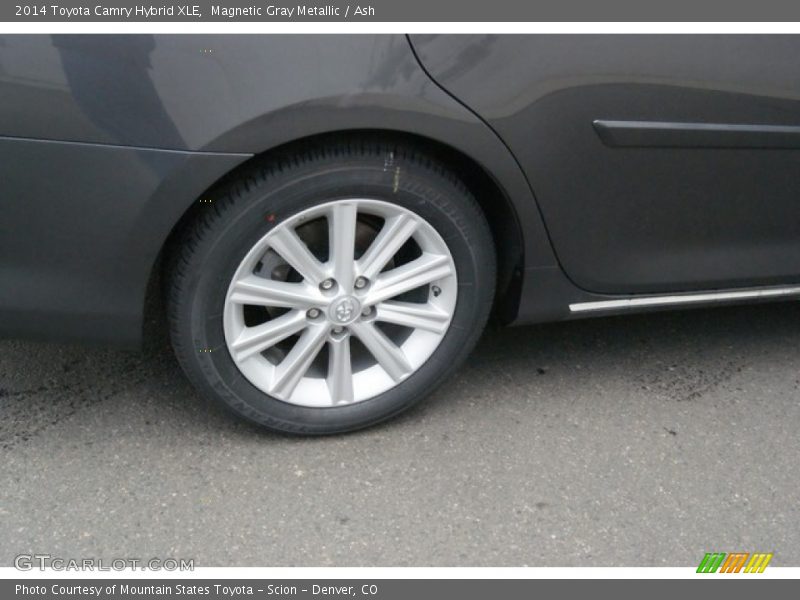 Magnetic Gray Metallic / Ash 2014 Toyota Camry Hybrid XLE