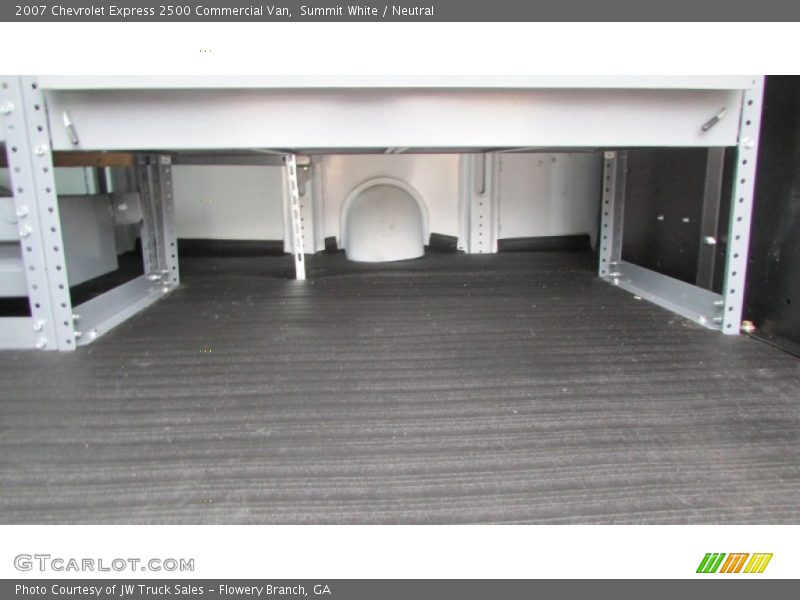 Summit White / Neutral 2007 Chevrolet Express 2500 Commercial Van