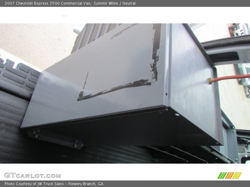 Summit White / Neutral 2007 Chevrolet Express 2500 Commercial Van