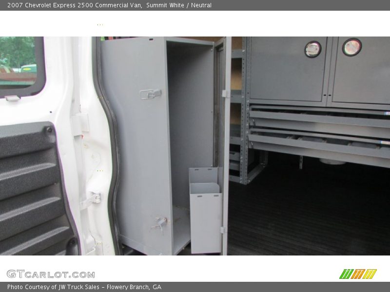 Summit White / Neutral 2007 Chevrolet Express 2500 Commercial Van