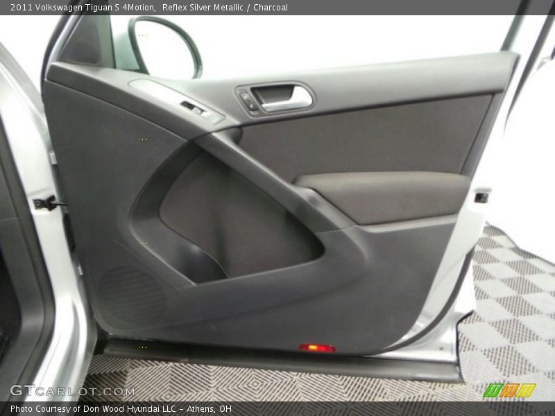 Reflex Silver Metallic / Charcoal 2011 Volkswagen Tiguan S 4Motion