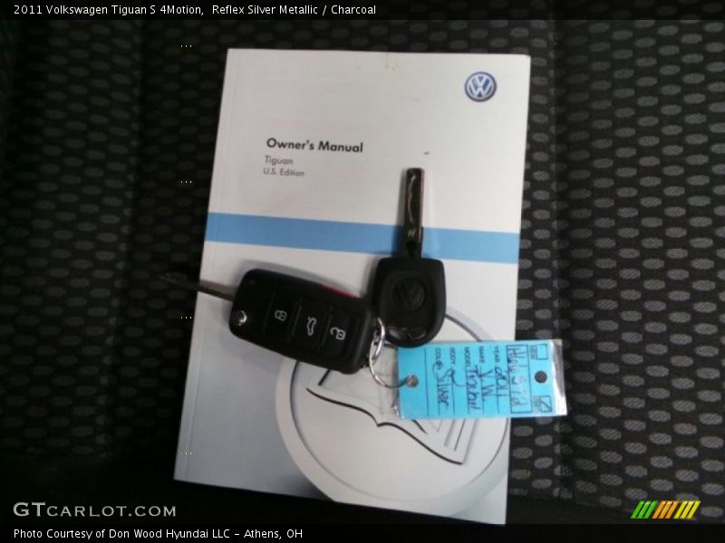 Reflex Silver Metallic / Charcoal 2011 Volkswagen Tiguan S 4Motion