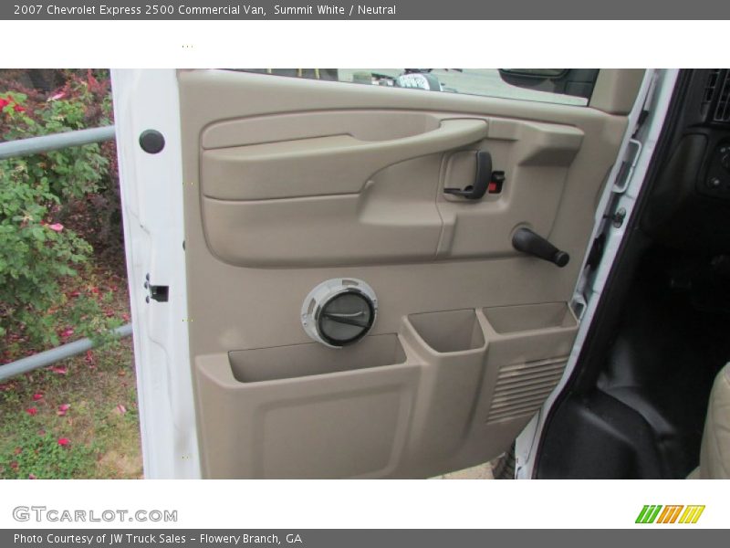Summit White / Neutral 2007 Chevrolet Express 2500 Commercial Van