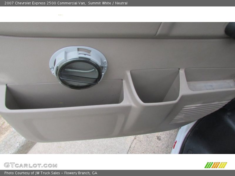 Summit White / Neutral 2007 Chevrolet Express 2500 Commercial Van