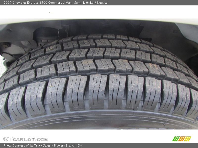 Summit White / Neutral 2007 Chevrolet Express 2500 Commercial Van
