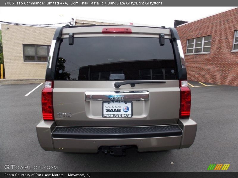Light Khaki Metallic / Dark Slate Gray/Light Graystone 2006 Jeep Commander Limited 4x4