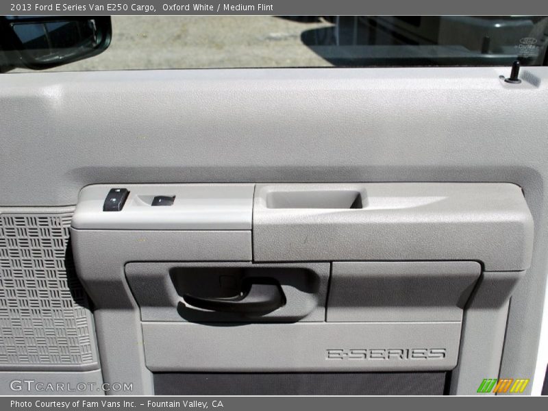 Oxford White / Medium Flint 2013 Ford E Series Van E250 Cargo
