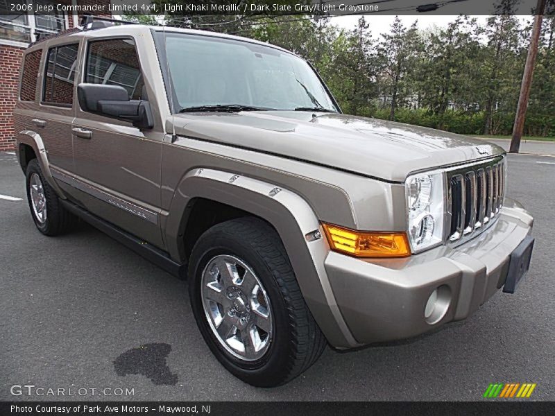 Front 3/4 View of 2006 Commander Limited 4x4