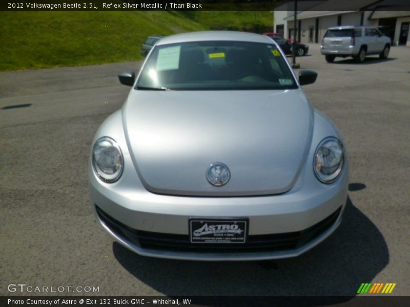 Reflex Silver Metallic / Titan Black 2012 Volkswagen Beetle 2.5L