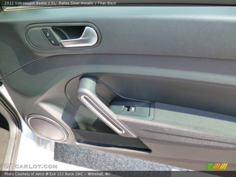 Reflex Silver Metallic / Titan Black 2012 Volkswagen Beetle 2.5L