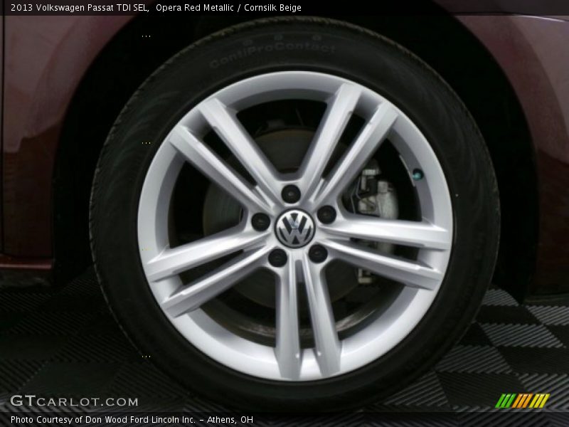 Opera Red Metallic / Cornsilk Beige 2013 Volkswagen Passat TDI SEL