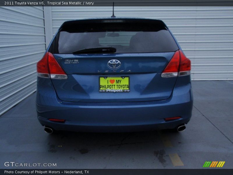 Tropical Sea Metallic / Ivory 2011 Toyota Venza V6