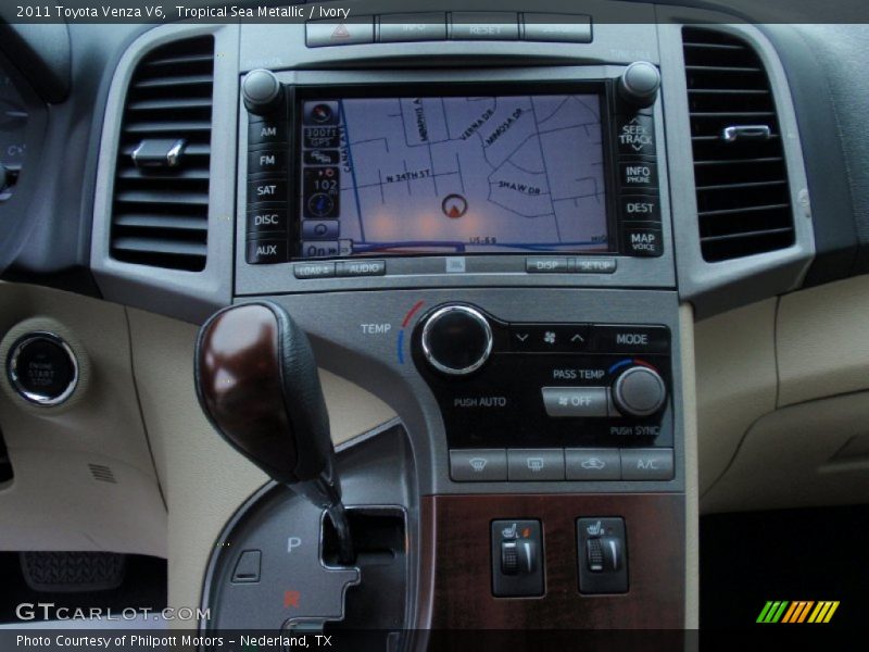 Tropical Sea Metallic / Ivory 2011 Toyota Venza V6