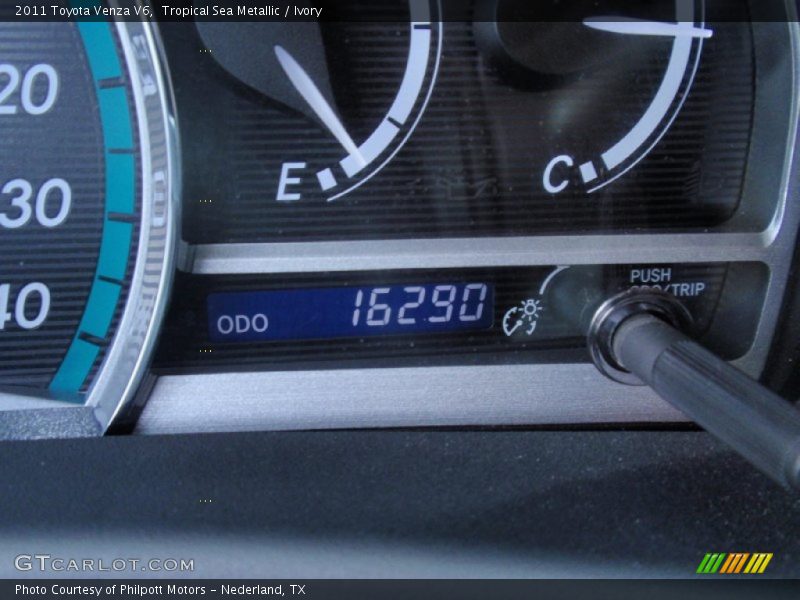 Tropical Sea Metallic / Ivory 2011 Toyota Venza V6