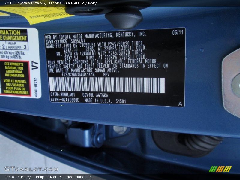 Tropical Sea Metallic / Ivory 2011 Toyota Venza V6