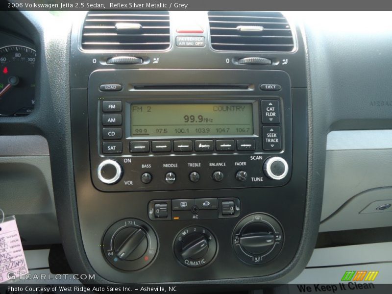Reflex Silver Metallic / Grey 2006 Volkswagen Jetta 2.5 Sedan