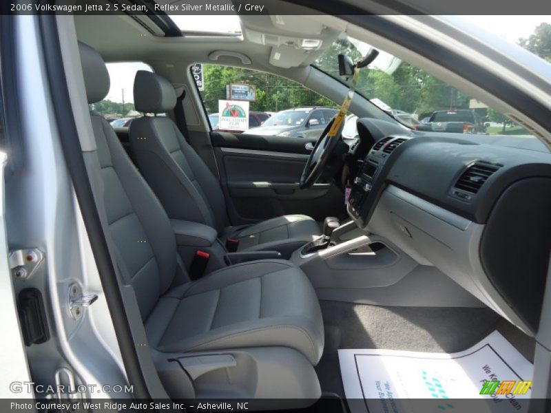 Reflex Silver Metallic / Grey 2006 Volkswagen Jetta 2.5 Sedan