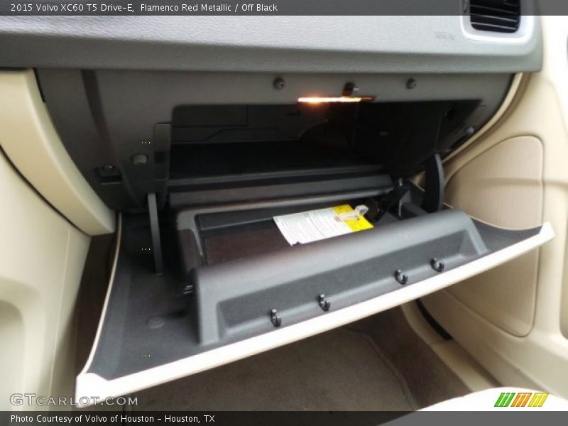 Flamenco Red Metallic / Off Black 2015 Volvo XC60 T5 Drive-E