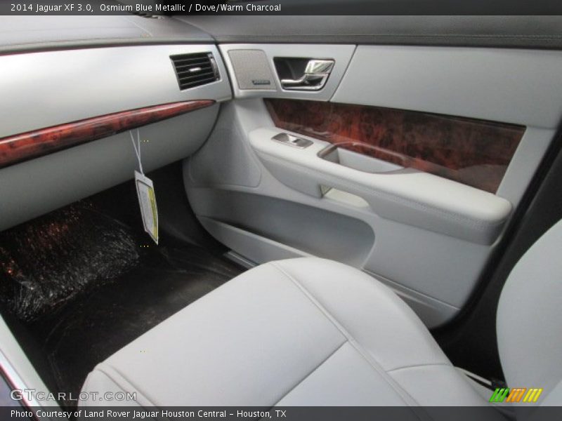 Osmium Blue Metallic / Dove/Warm Charcoal 2014 Jaguar XF 3.0