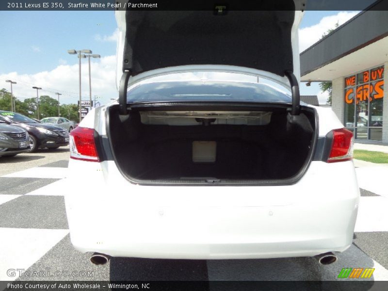 Starfire White Pearl / Parchment 2011 Lexus ES 350