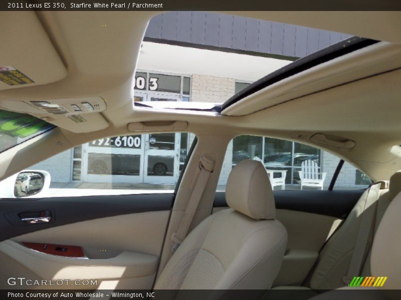 Starfire White Pearl / Parchment 2011 Lexus ES 350