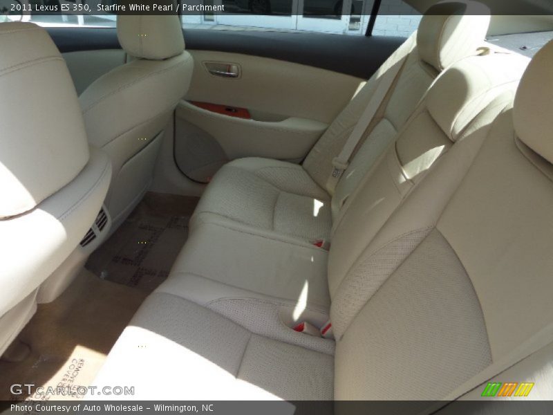 Starfire White Pearl / Parchment 2011 Lexus ES 350