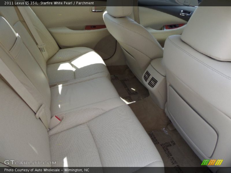 Starfire White Pearl / Parchment 2011 Lexus ES 350