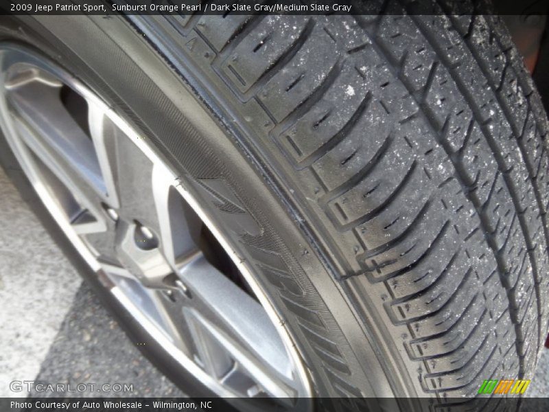 Sunburst Orange Pearl / Dark Slate Gray/Medium Slate Gray 2009 Jeep Patriot Sport