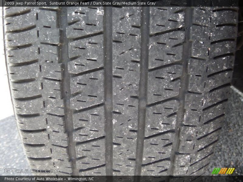 Sunburst Orange Pearl / Dark Slate Gray/Medium Slate Gray 2009 Jeep Patriot Sport