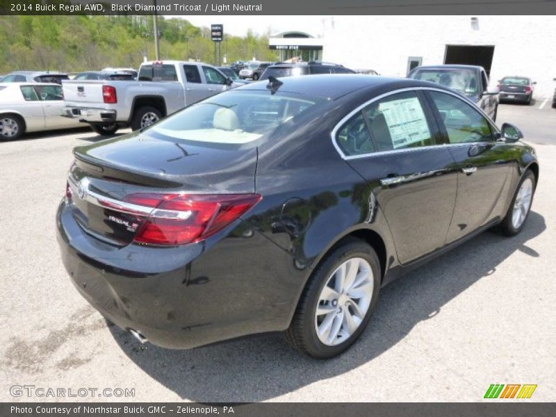 Black Diamond Tricoat / Light Neutral 2014 Buick Regal AWD