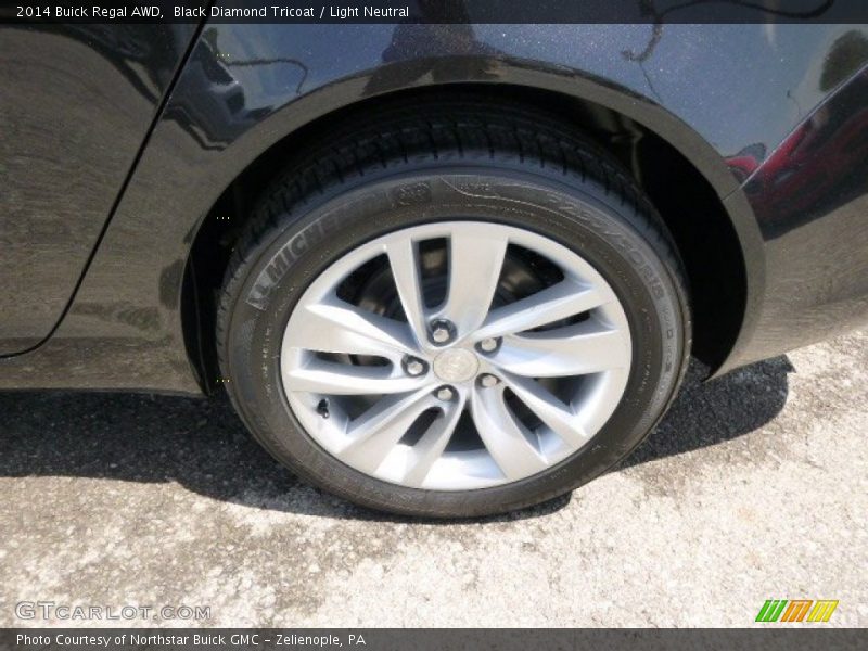 Black Diamond Tricoat / Light Neutral 2014 Buick Regal AWD
