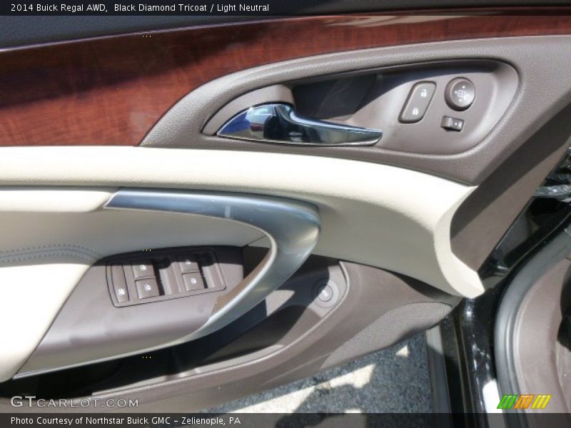 Black Diamond Tricoat / Light Neutral 2014 Buick Regal AWD