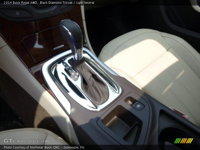 Black Diamond Tricoat / Light Neutral 2014 Buick Regal AWD