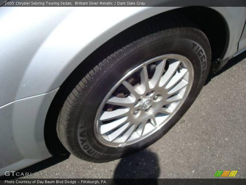 Brilliant Silver Metallic / Dark Slate Gray 2005 Chrysler Sebring Touring Sedan