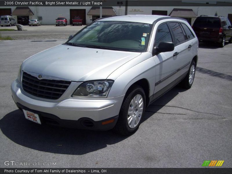 Bright Silver Metallic / Light Taupe 2006 Chrysler Pacifica