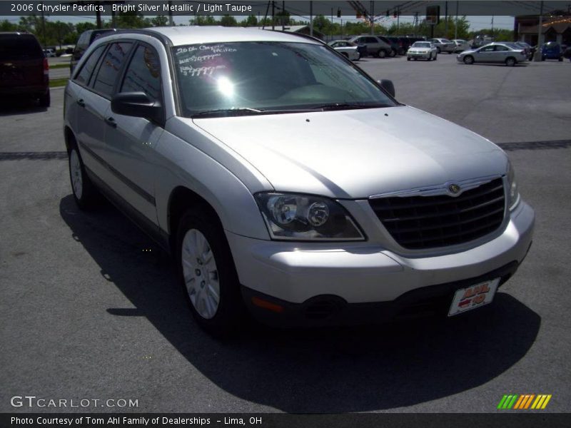 Bright Silver Metallic / Light Taupe 2006 Chrysler Pacifica