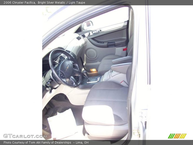 Bright Silver Metallic / Light Taupe 2006 Chrysler Pacifica