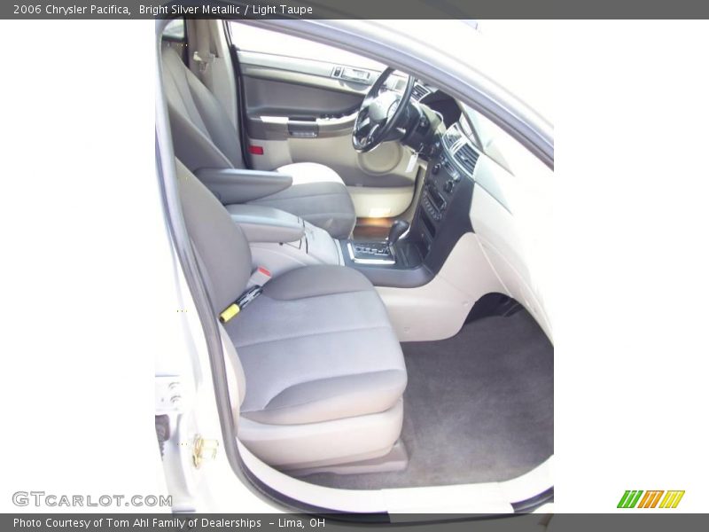 Bright Silver Metallic / Light Taupe 2006 Chrysler Pacifica