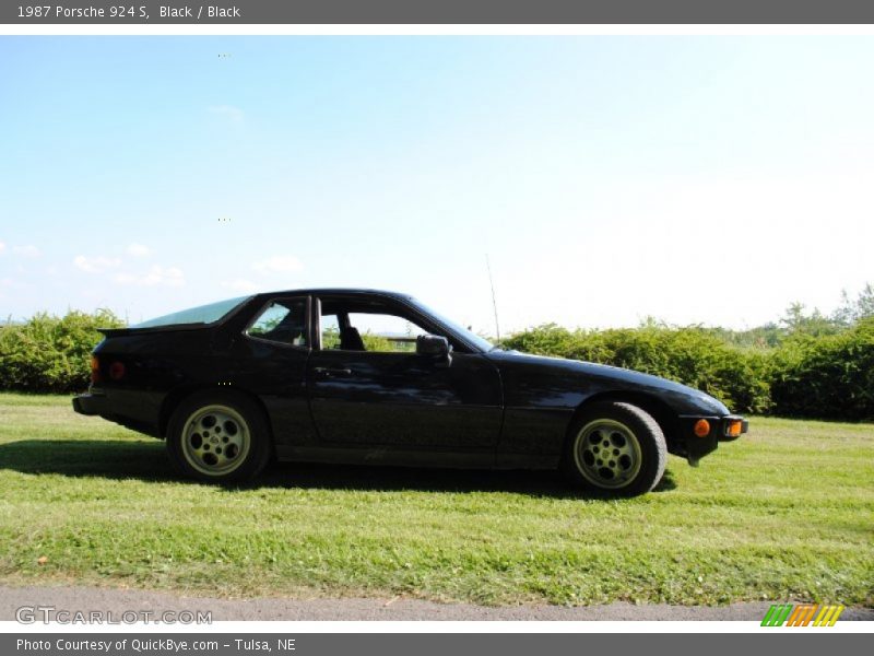 Black / Black 1987 Porsche 924 S