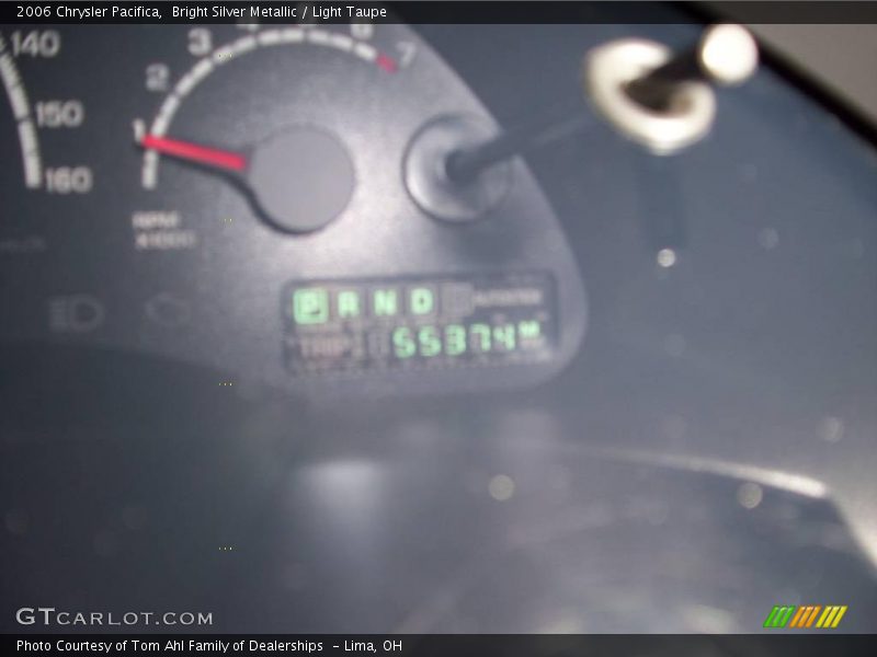 Bright Silver Metallic / Light Taupe 2006 Chrysler Pacifica