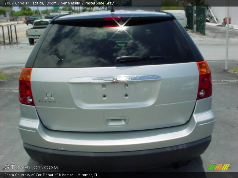 Bright Silver Metallic / Pastel Slate Gray 2007 Chrysler Pacifica